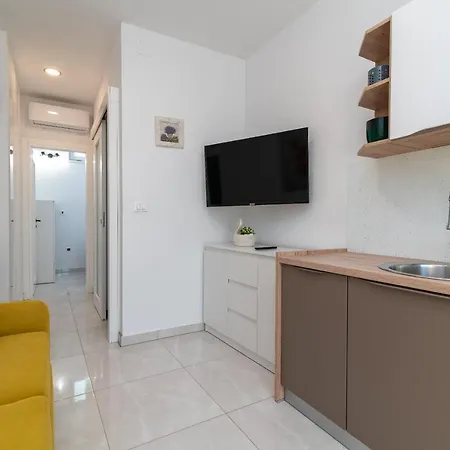 Leo Apartamento